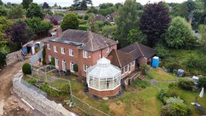 1d5b6998-a5a7-4dec-9453-4c4e35ce7a2e