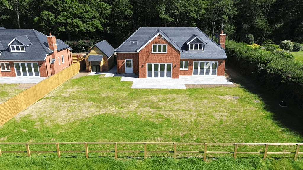 2023-08-23-14-32-43-800