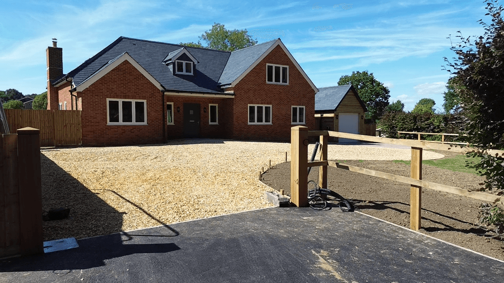 2023-08-23-15-06-12-026