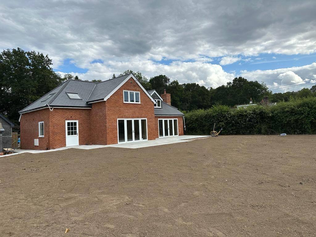 e5e0c606-8eaf-44be-abc3-b8592a5811b8