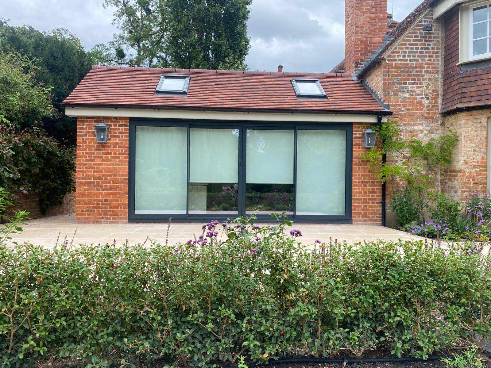 aa6fb62a-2e64-4ac9-bbf2-6853b654ebbd