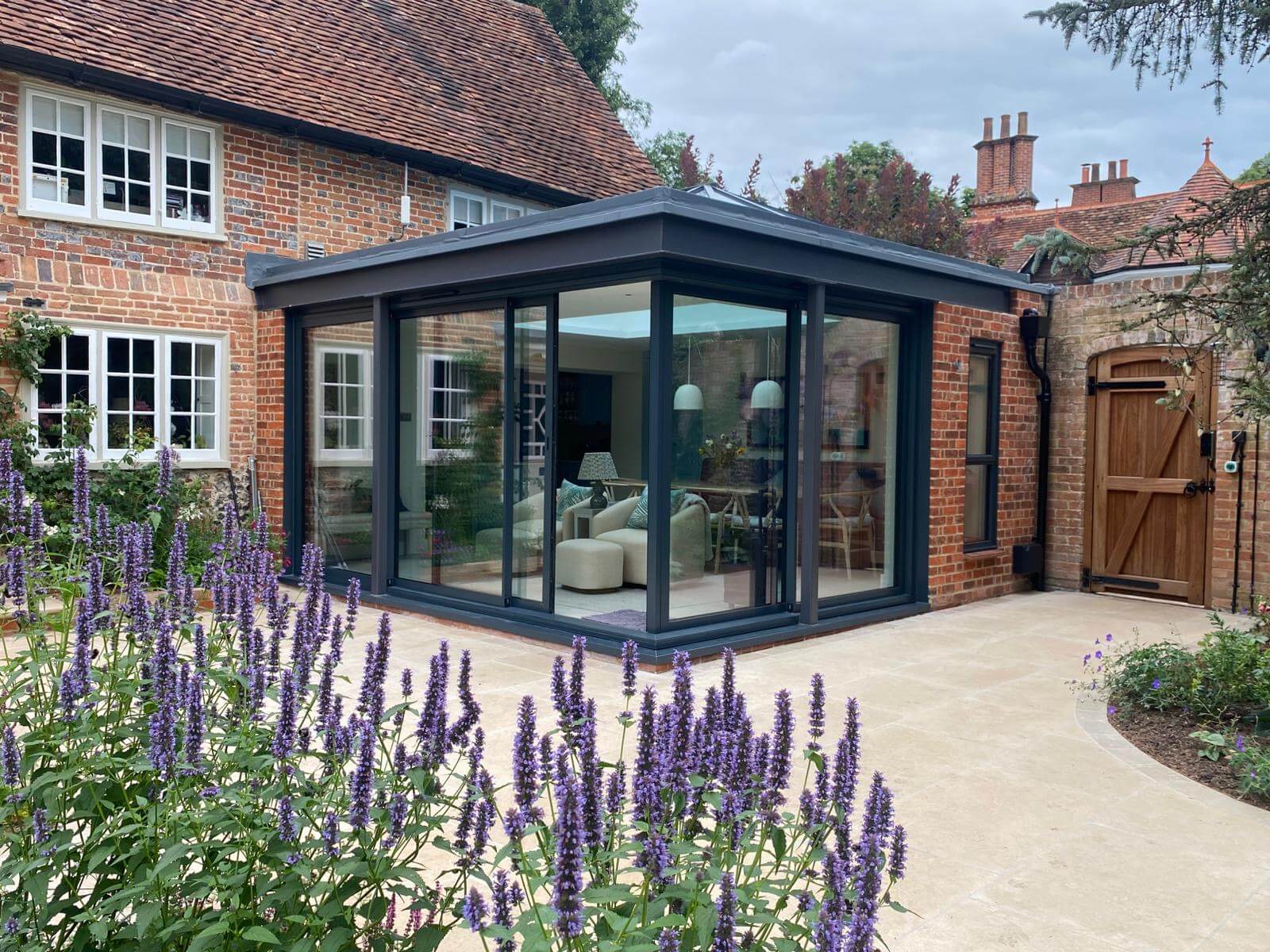 d7733704-8c00-40bb-a829-616439003079